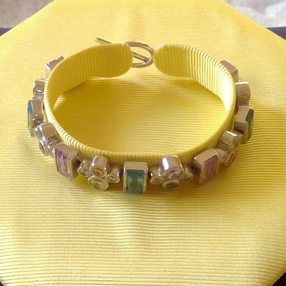 Pretty Pastel Crystals on Silver Tone Metal Bracelet 7"